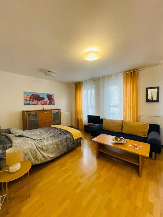 Central Studio Close To Andrassy Avenue For 4 Persons Budapest Exterior photo